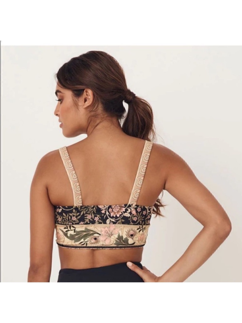 Oasis Crop in Nightshade from Spell and the Gypsy Collective Athletic Top L - Picture 13 of 14